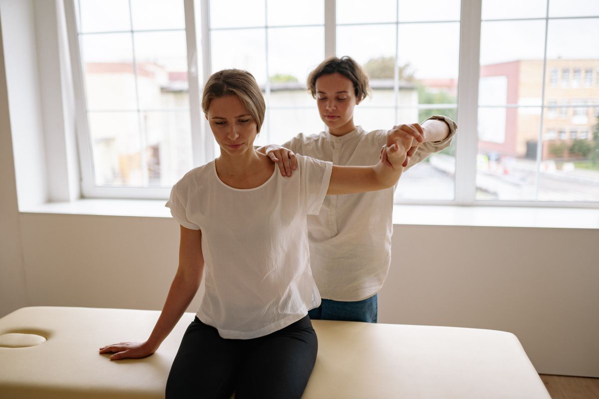 Skolyoz ve Postür Rehabilitasyonu